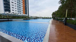 Spacious 3 Bedroom Suite at Alanis Residence Sepang KLIA